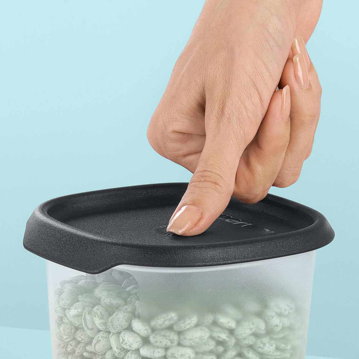 אחסון בקליק 1.8 ליטר