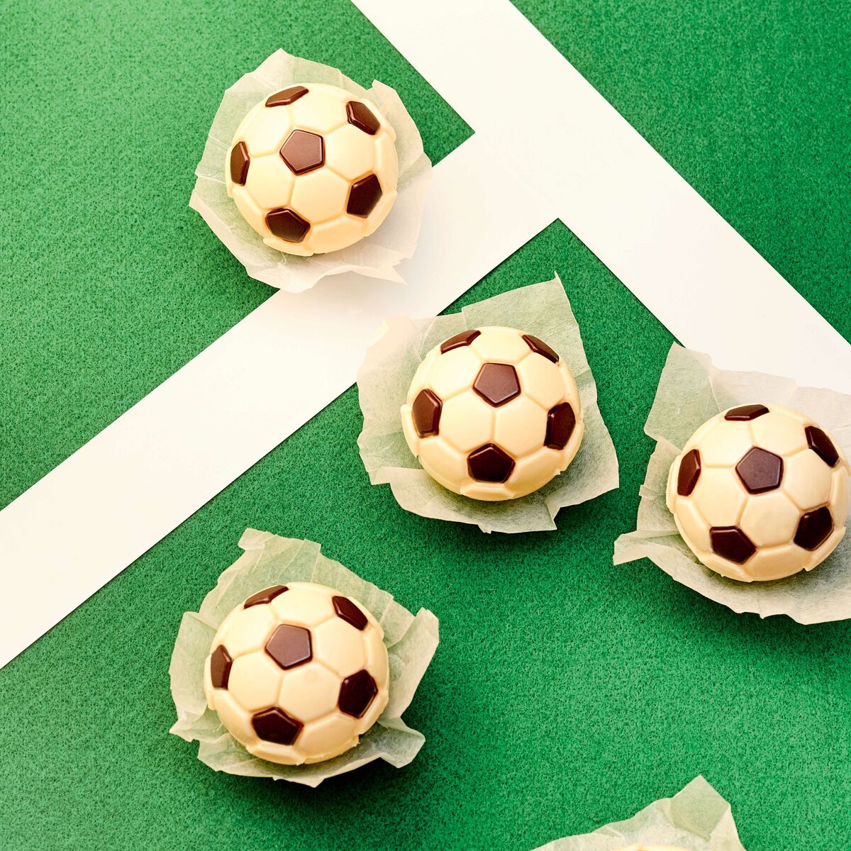 תבנית אפיה מסיליקון - מיני כדורגל